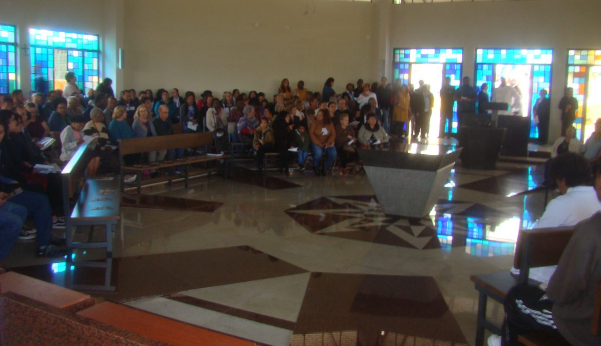 Dedicação Igreja Comunidade Nossa Senhora Aparecida - Paróquia Cristo ressuscitado (Diocese de São Miguel Paulista)